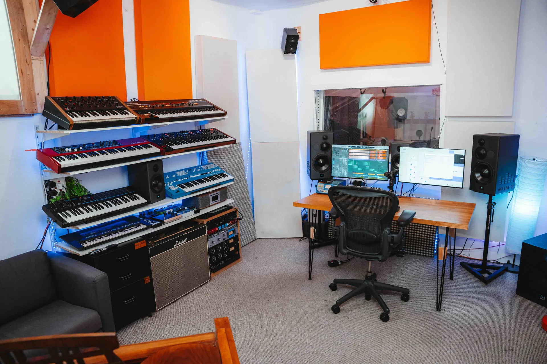 The control room at Lost Oscillation studio